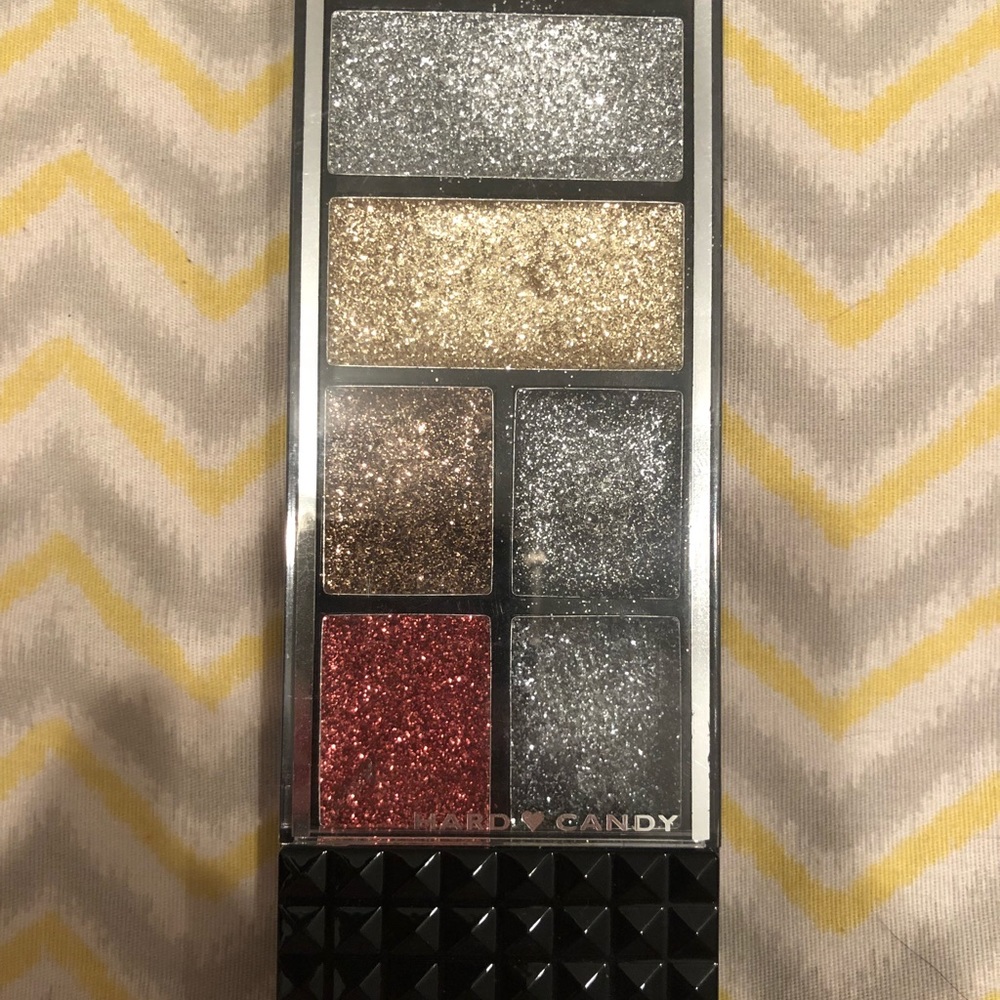 Glitter shadow